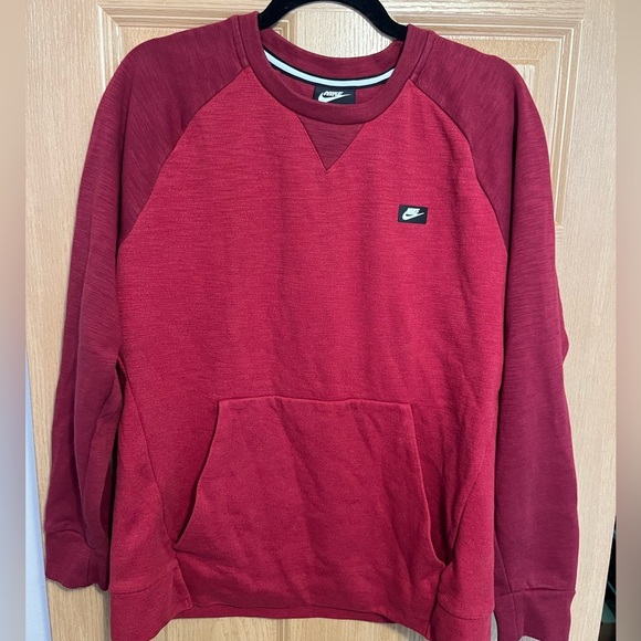 Nike Sweatshirt Men's Red Sportswear Optic Crew Neck Pullover Sweater - Picture 2 of 11